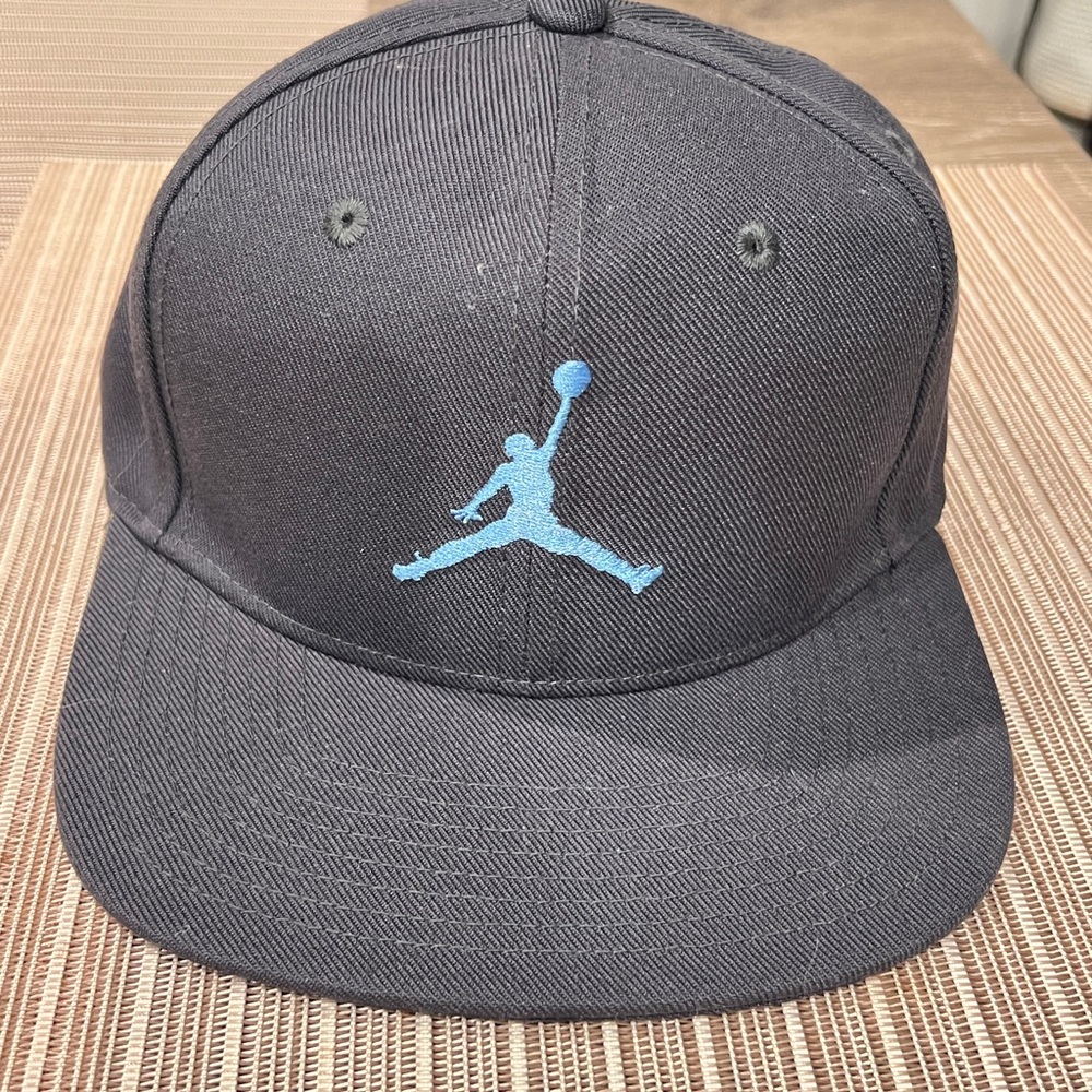 Jordan Kids Gray Cap with Black Strap